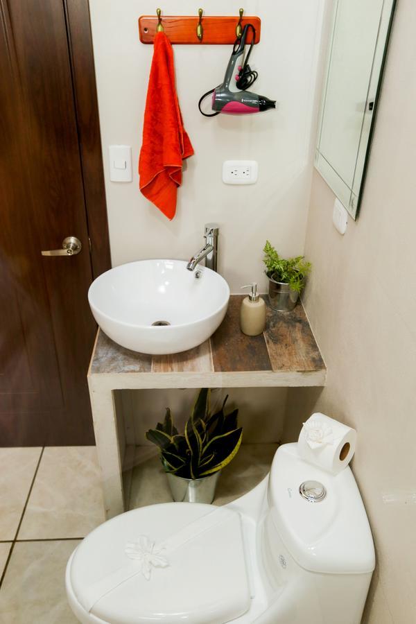 Apartamento Lantana ,Monteverde Con Aire Acondicionado Y Lavanderia Экстерьер фото